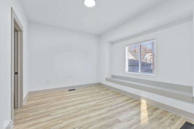 empty room featuring light hardwood / wood-style flooring