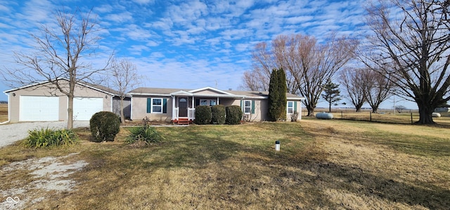 single story home featuring a front yard