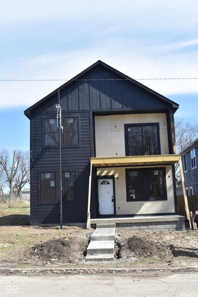 view of front of house with covered porch