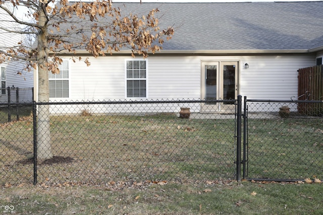 exterior space featuring a yard