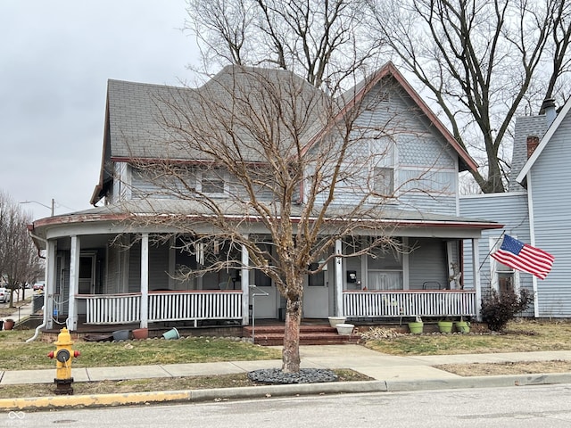 farmhouse-style home with a porch