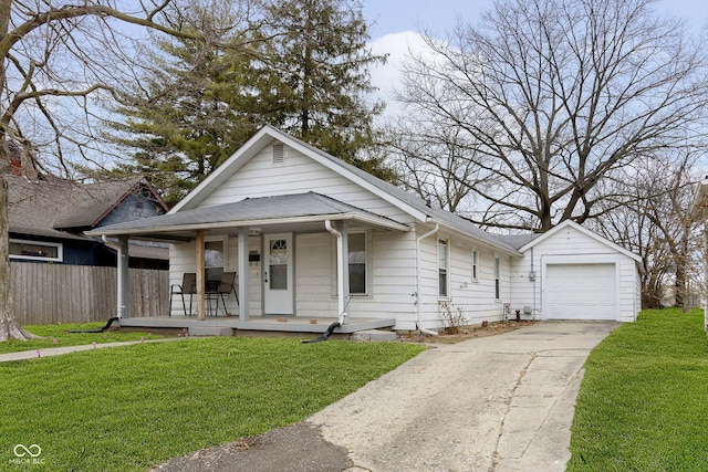 view of front facade with covered porch and a front lawn