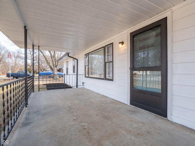 view of patio featuring covered porch