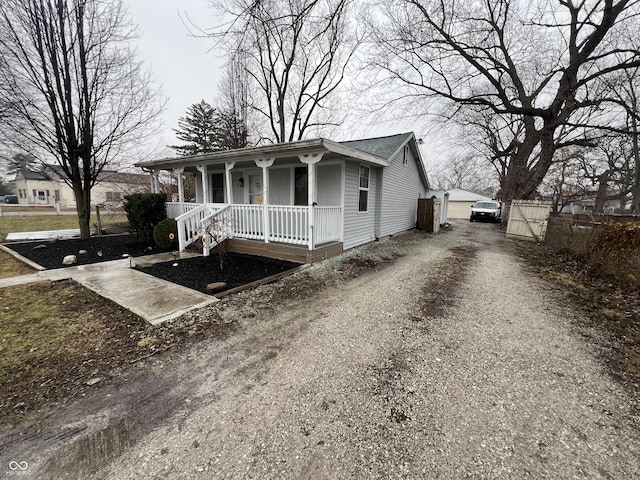 view of front facade with covered porch