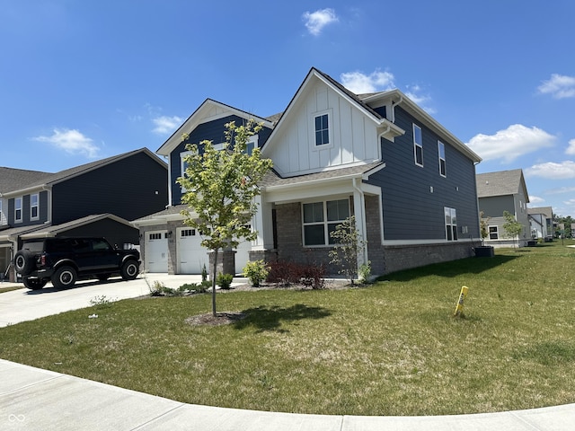 view of front of property with a front yard