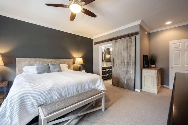 bedroom with ornamental molding, a barn door, light carpet, and ceiling fan