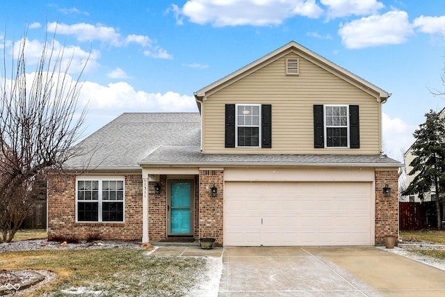 view of front property featuring a garage