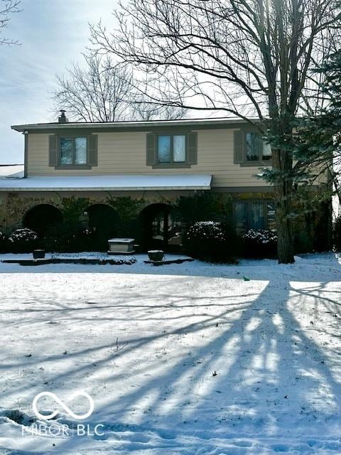 view of front of property