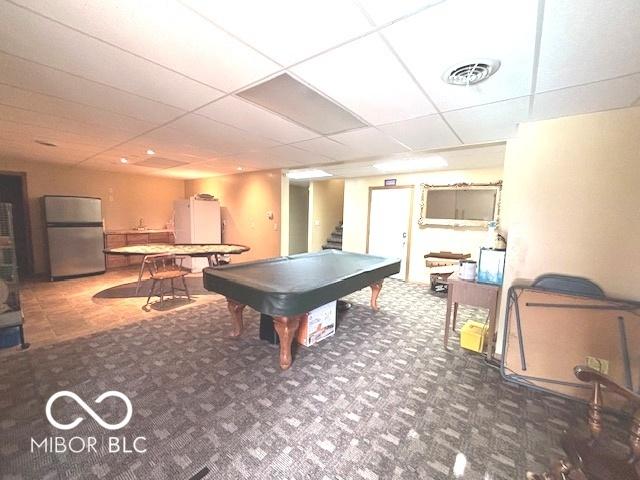 game room featuring carpet floors, a paneled ceiling, pool table, and visible vents