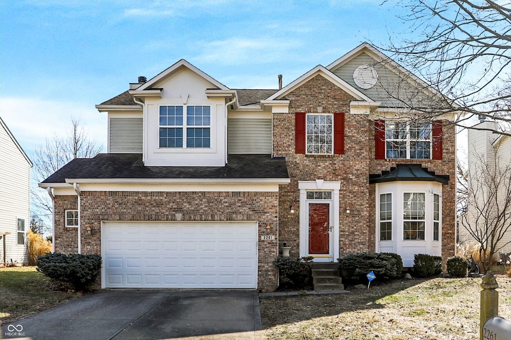 view of front facade featuring a garage