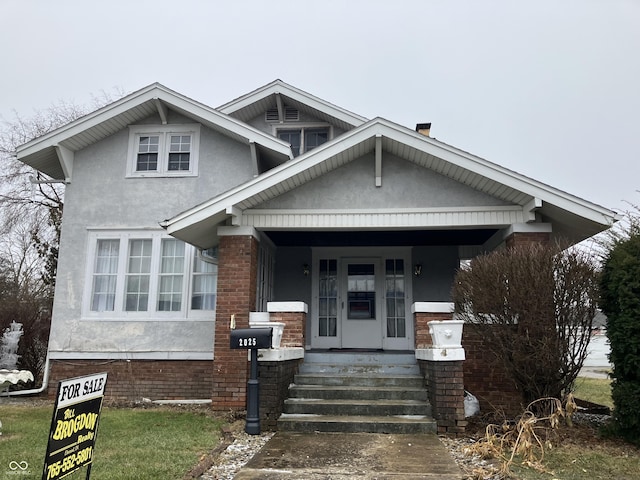 view of front of property featuring a porch