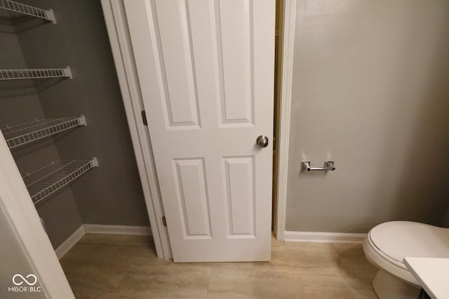 bathroom featuring toilet