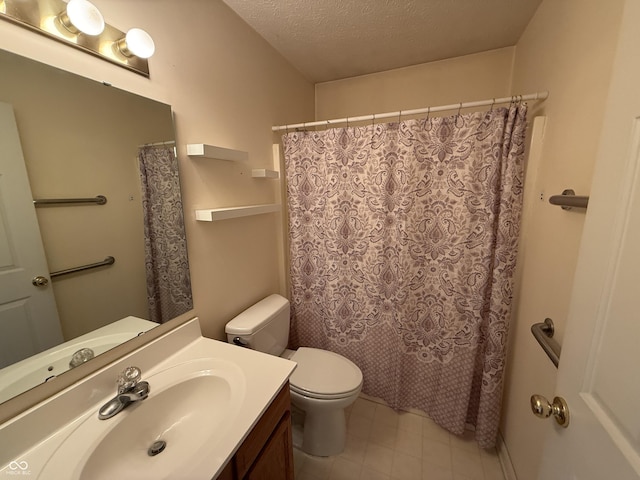 bathroom with toilet, a shower with curtain, a textured ceiling, and vanity