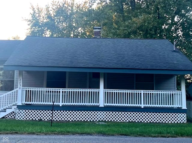 view of front of property with a porch