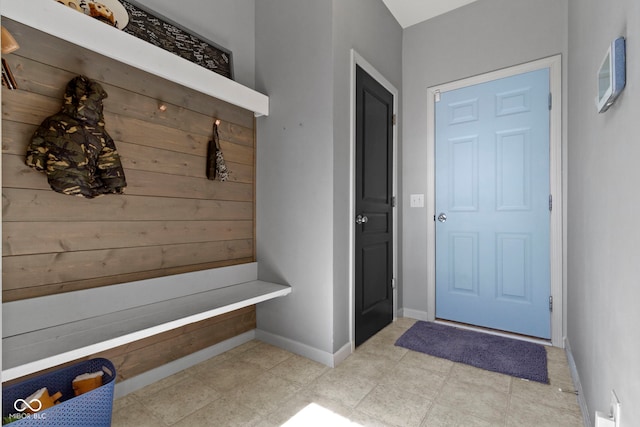 mudroom featuring baseboards