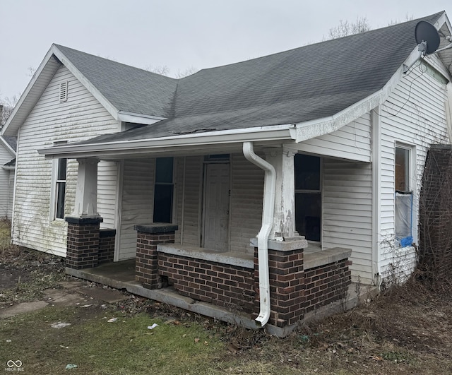 view of front facade featuring covered porch