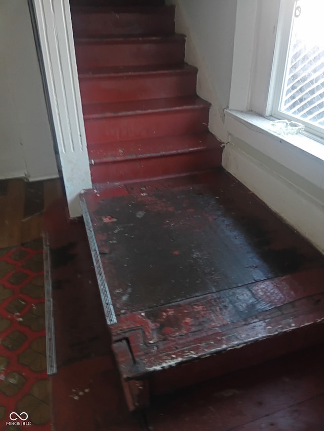1808 E Washington St, Indianapolis, IN 46201 - view of stairway