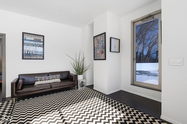 living area with baseboards