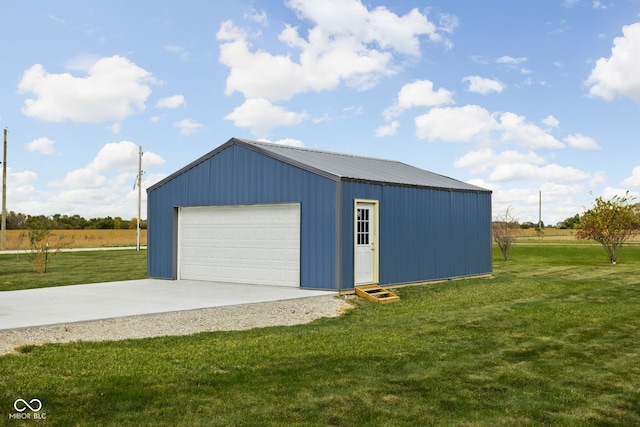 view of detached garage