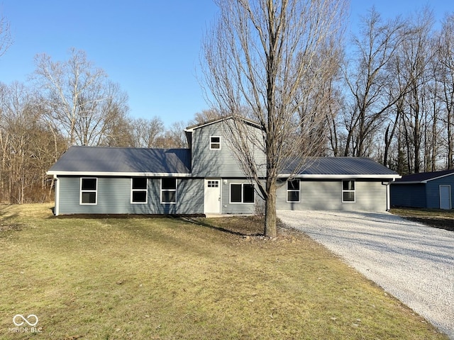 6205 Beech Grove Rd, Martinsville, IN 46151 - view of front of home featuring gravel driveway and a front lawn