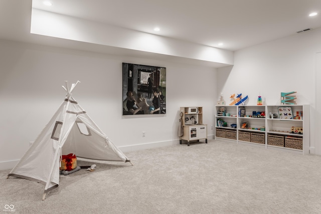 playroom with carpet floors, recessed lighting, visible vents, and baseboards