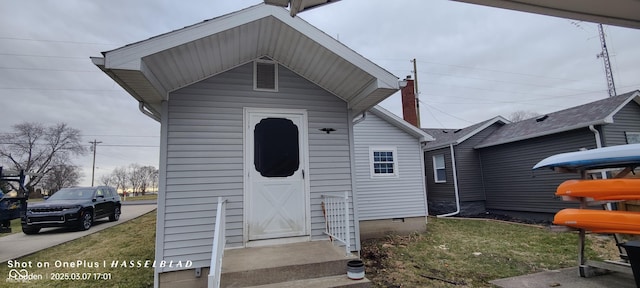 view of outbuilding with an outbuilding