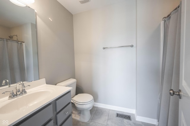 full bath with visible vents, toilet, vanity, tile patterned flooring, and baseboards