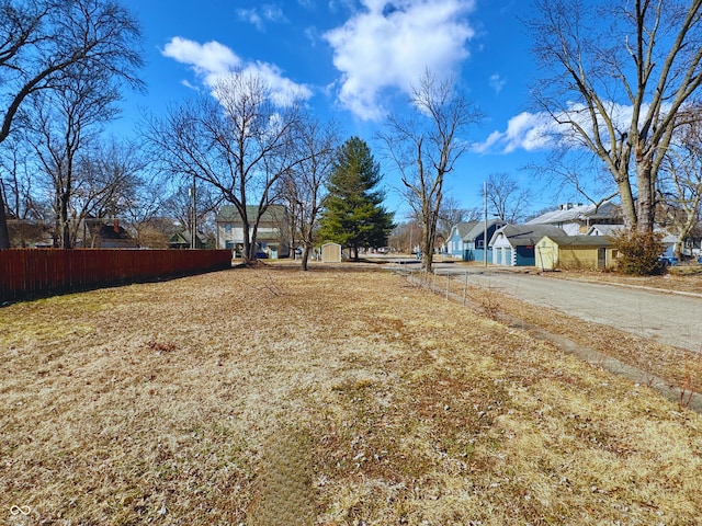 Listing photo 2 for 230 N 21st St, Terre Haute IN 47807