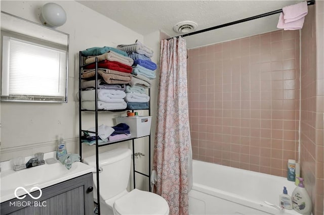 full bath with toilet, shower / tub combo, visible vents, and vanity