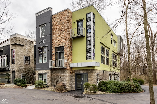 view of building exterior