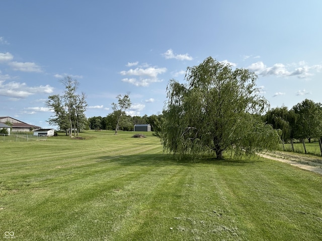 245 W Dixie Bee Rd, Veedersburg, IN 47987 - view of green lawn
