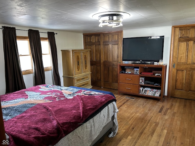 245 W Dixie Bee Rd, Veedersburg, IN 47987 - bedroom featuring hardwood / wood-style flooring
