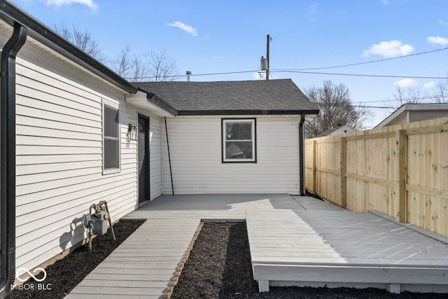 deck featuring fence