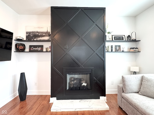 1818 N Cornell Ave, Indianapolis, IN 46202 - living room featuring wood finished floors and baseboards