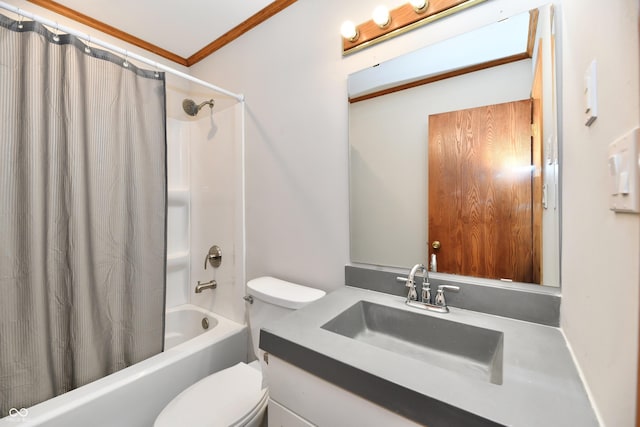 bathroom with shower / bathtub combination with curtain, crown molding, vanity, and toilet