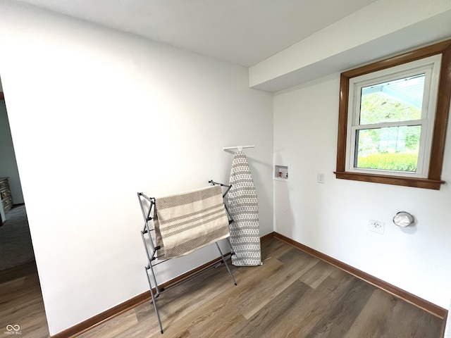 662 S County Road 150 W, Greensburg, IN 47240 - laundry area with wood finished floors, hookup for a washing machine, and electric dryer hookup