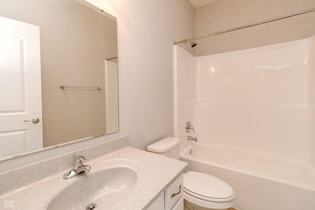 6117 Arctic Cir, Indianapolis, IN 46237 - bathroom featuring toilet, vanity, and shower / tub combination