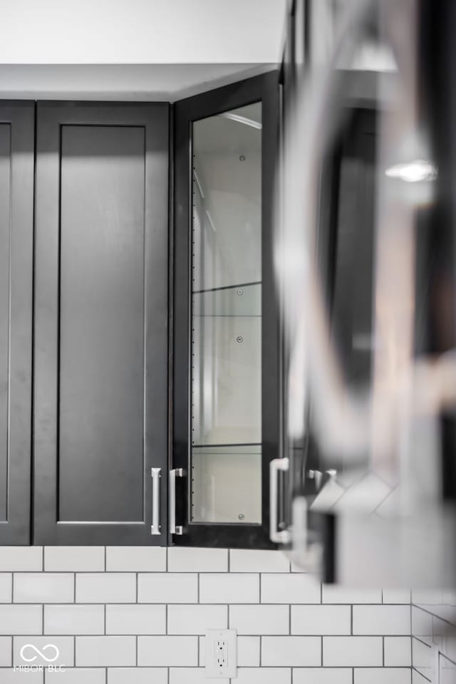 interior details with decorative backsplash