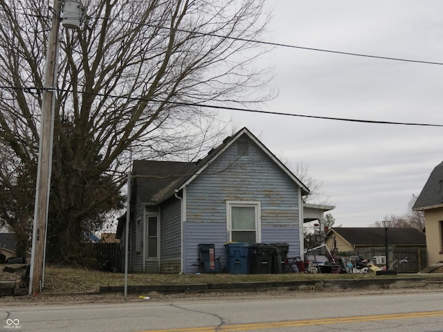 view of side of property