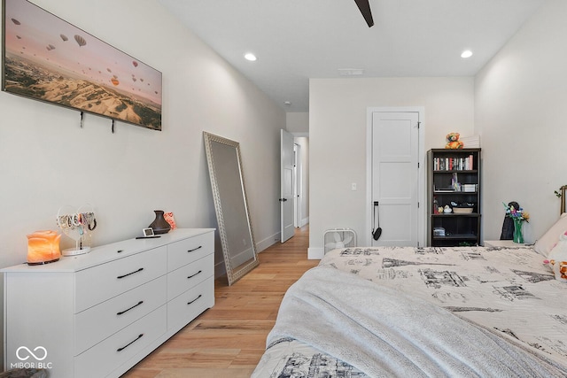bedroom featuring baseboards, a ceiling fan, recessed lighting, and light wood-style flooring