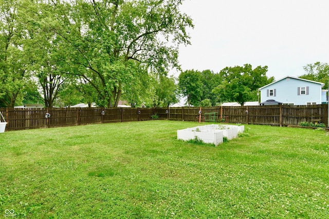 812 Madison St, Frankton, IN 46044 - photo 2