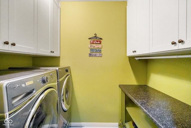 286 S Woodridge Dr, Pittsboro, IN 46167 - laundry room featuring cabinet space, washer and clothes dryer, and baseboards