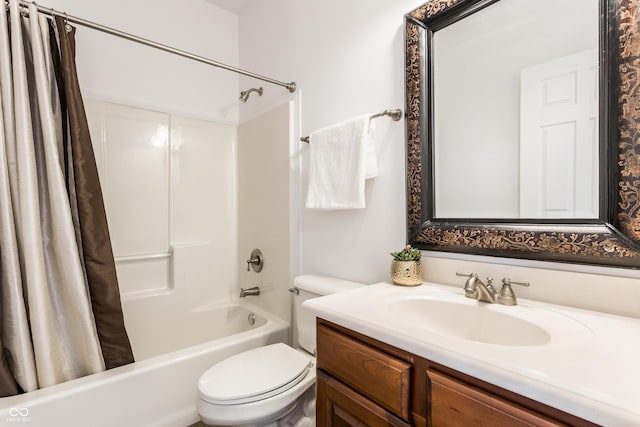 full bath featuring toilet, vanity, and shower / bathtub combination with curtain