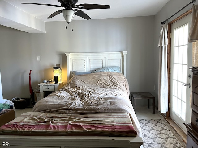 bedroom with ceiling fan