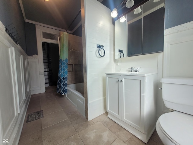 608 E Main St, Crawfordsville, IN 47933 - full bath with tile patterned flooring, toilet, visible vents, vanity, and shower / bathtub combination with curtain