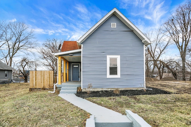 view of front of home with a front yard