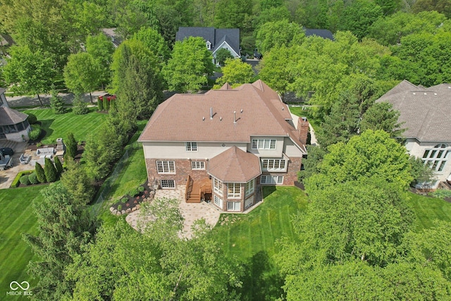 aerial view of property and surrounding area