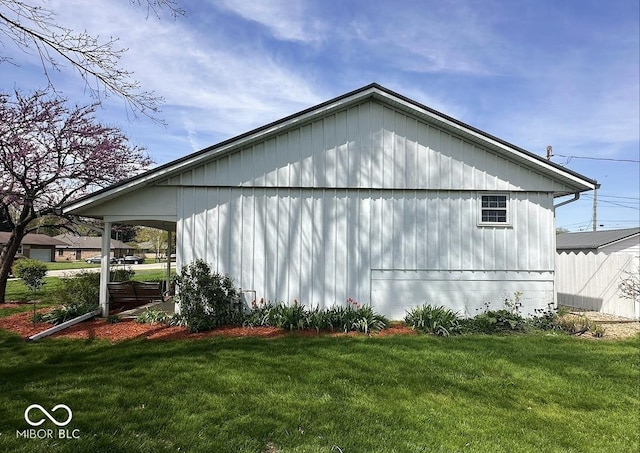 1406 Durham Dr, Crawfordsville, IN 47933 - view of property exterior with a lawn and fence