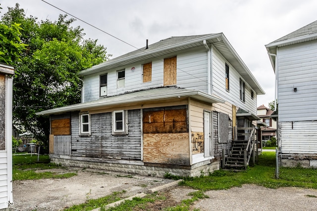 view of home's exterior