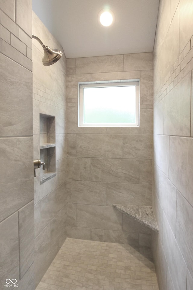 3604 Maple Ridge Dr, Columbus, IN 47201 - bathroom with a tile shower